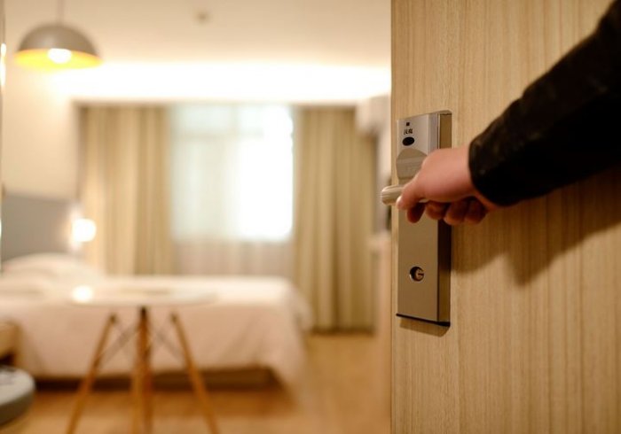 Booking Hotels Online: How to Tell if a Hotel Isn’t What It Appears to Be